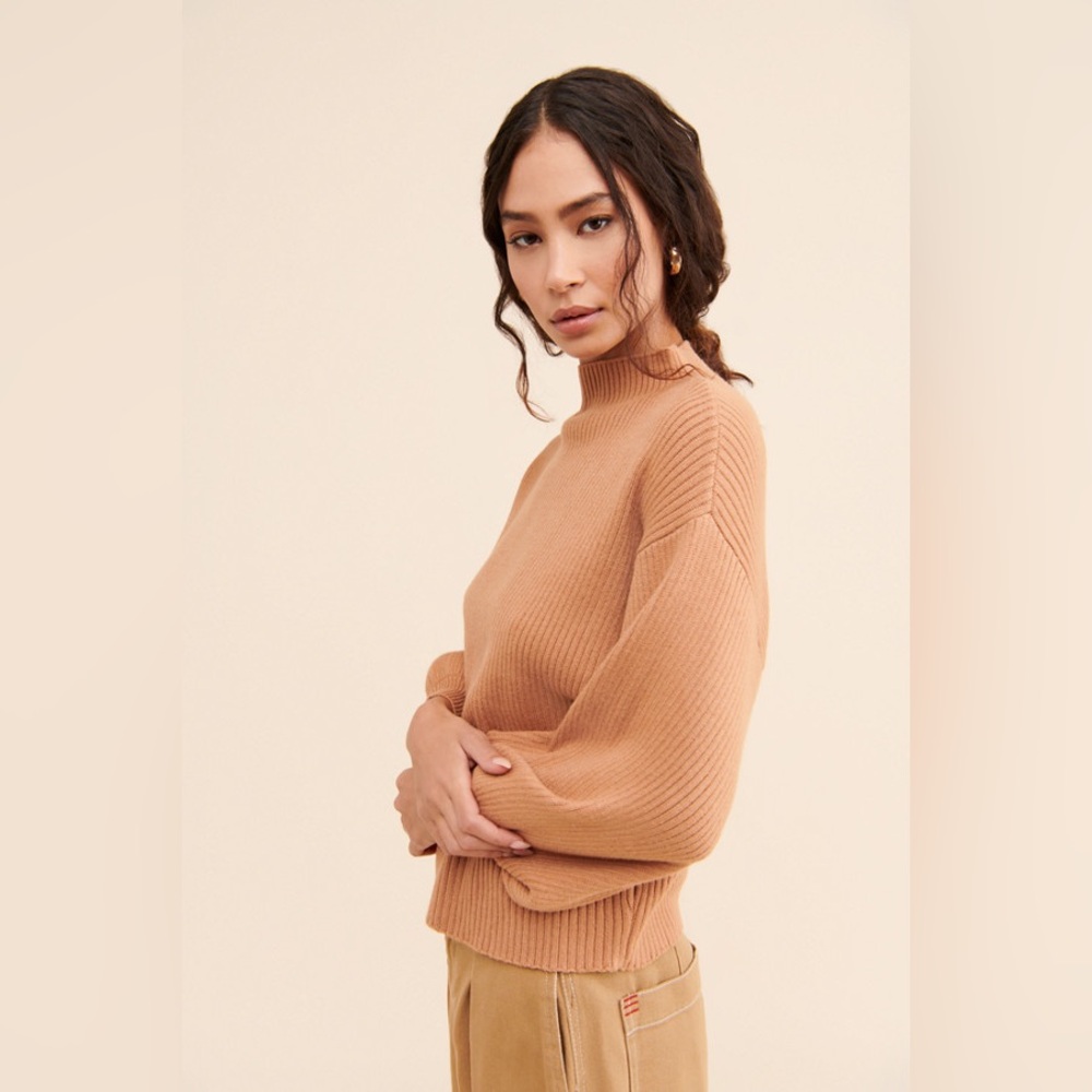 Line & Dot Alder Sweater